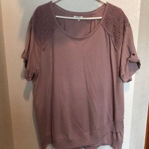 Maurices Size 4 Plus Size Short Sleeve Sweatshirt